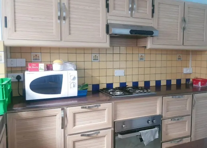 Well Equipped Peaceful 3 Bedroom Apartment