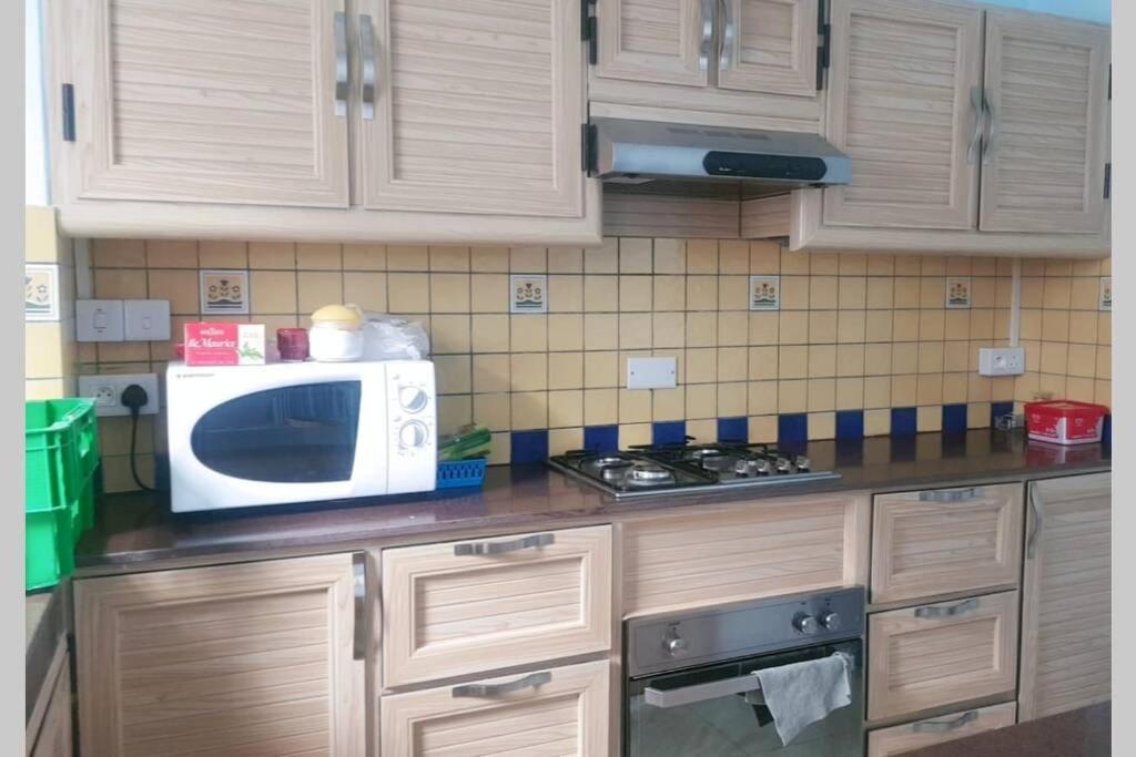 Well Equipped Peaceful 3 Bedroom * Flic en Flac